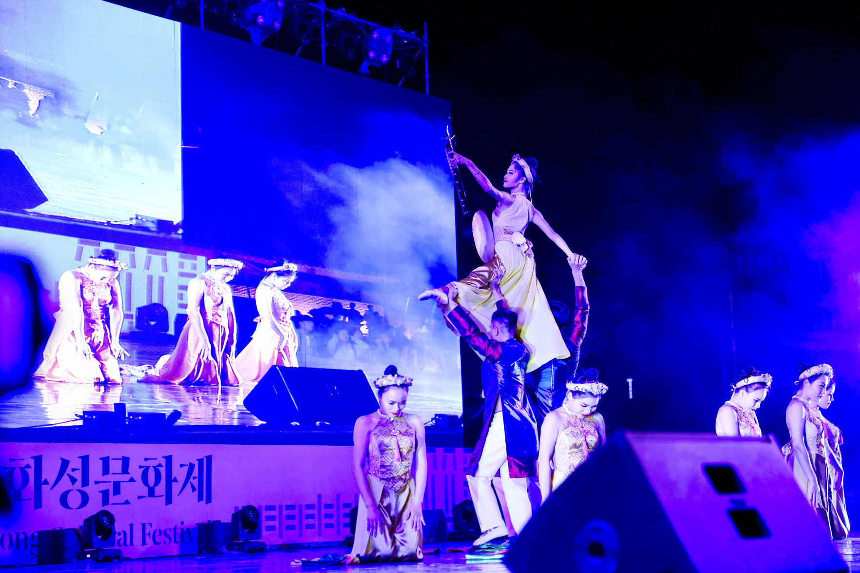 110419SouthKorea25YON.jpg